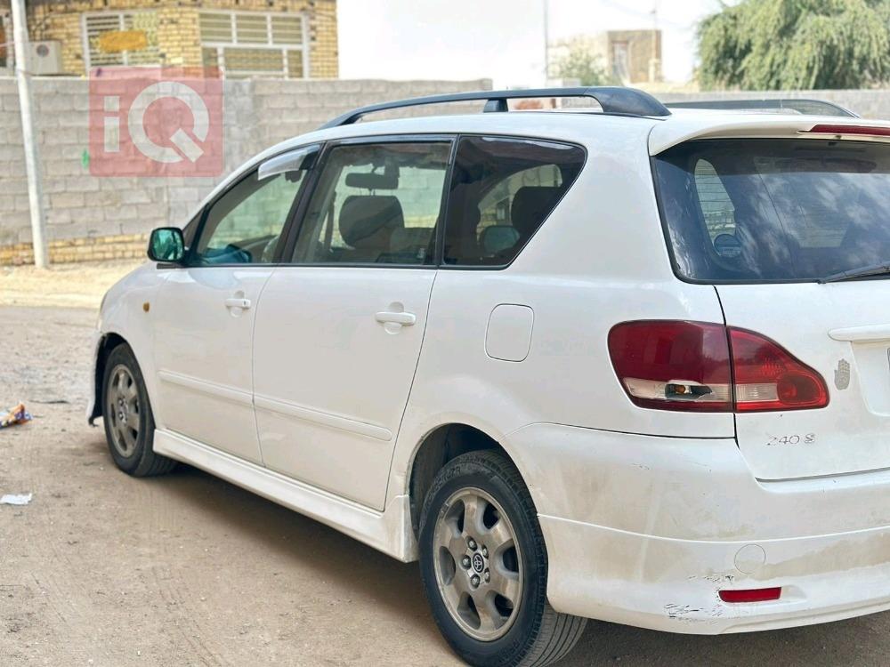 تويوتا إبسم